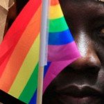Uganda aprova projeto de lei que pune gays com prisão perpétua